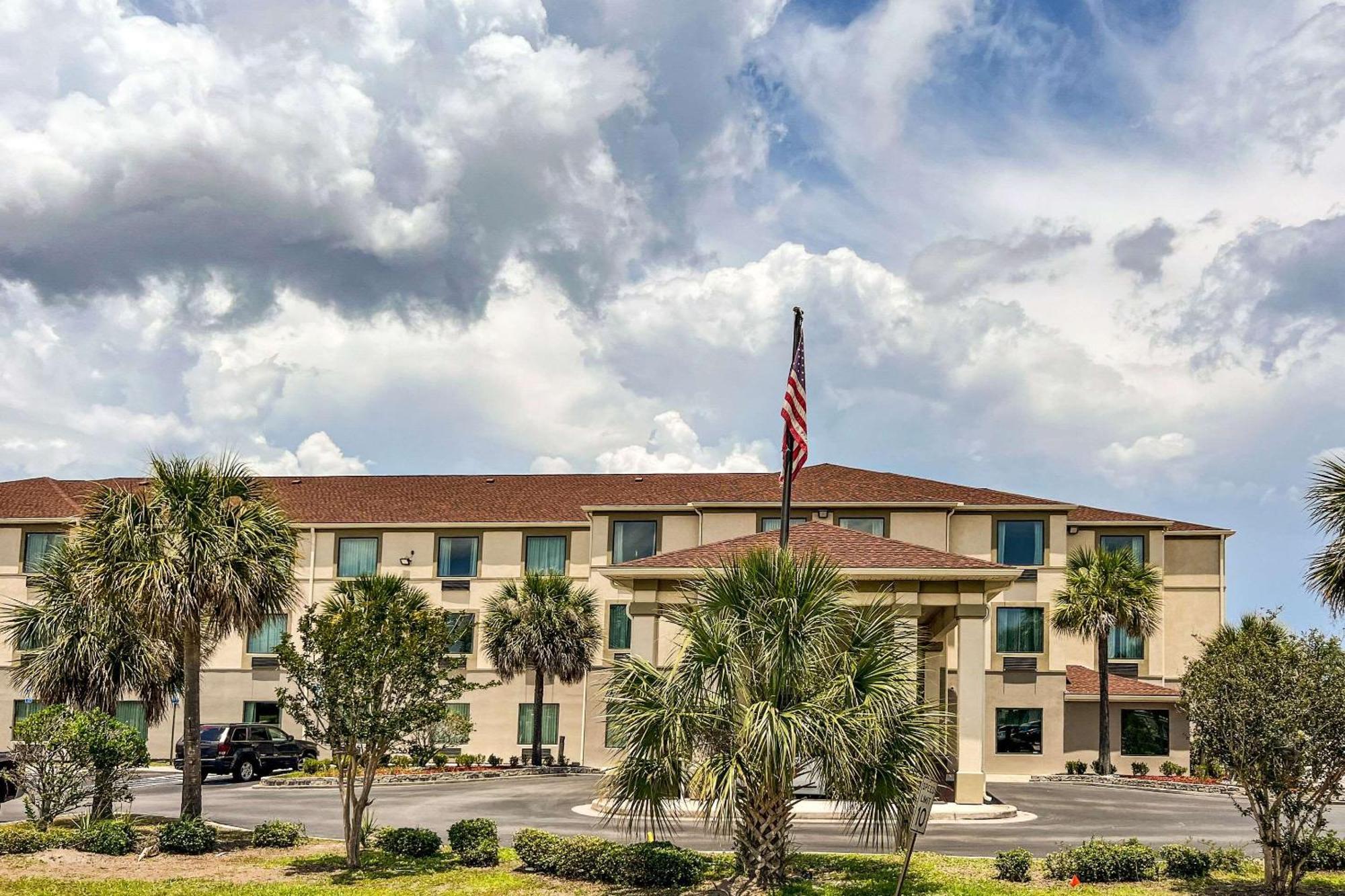 Comfort Inn & Suites Panama City North Exterior photo